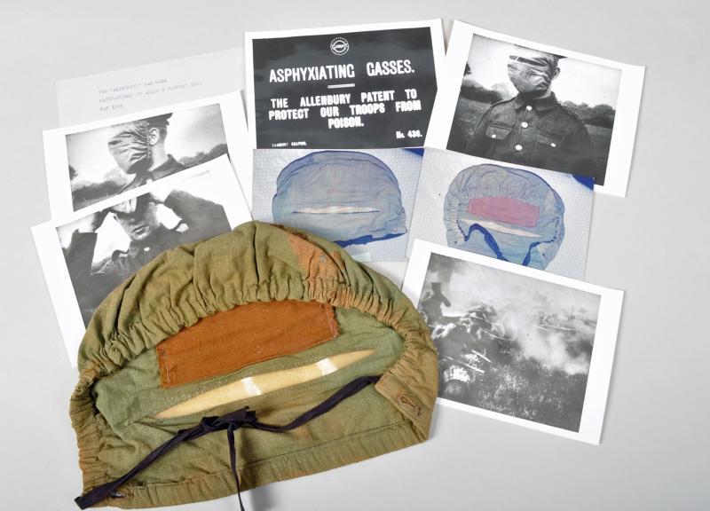 BRITISH WWI THE ALLENBURY GAS FACE MASK.