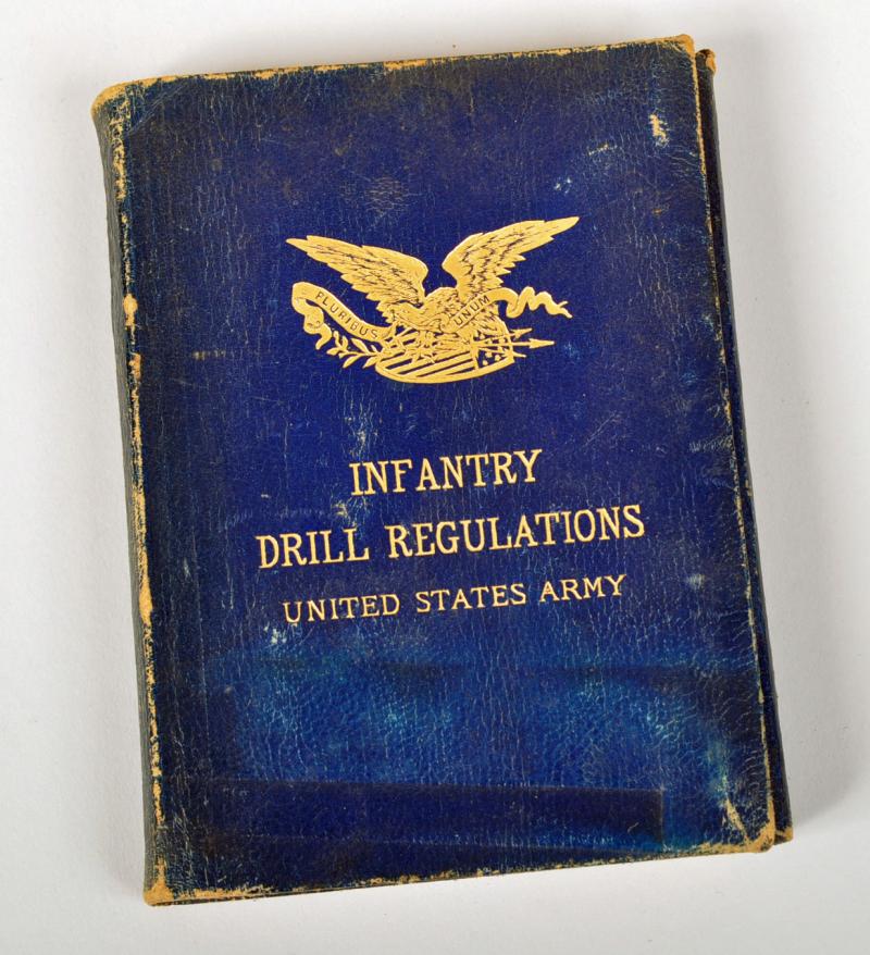 U.S. WWI INFANTRY DRESS REGULATION BOOKLET.