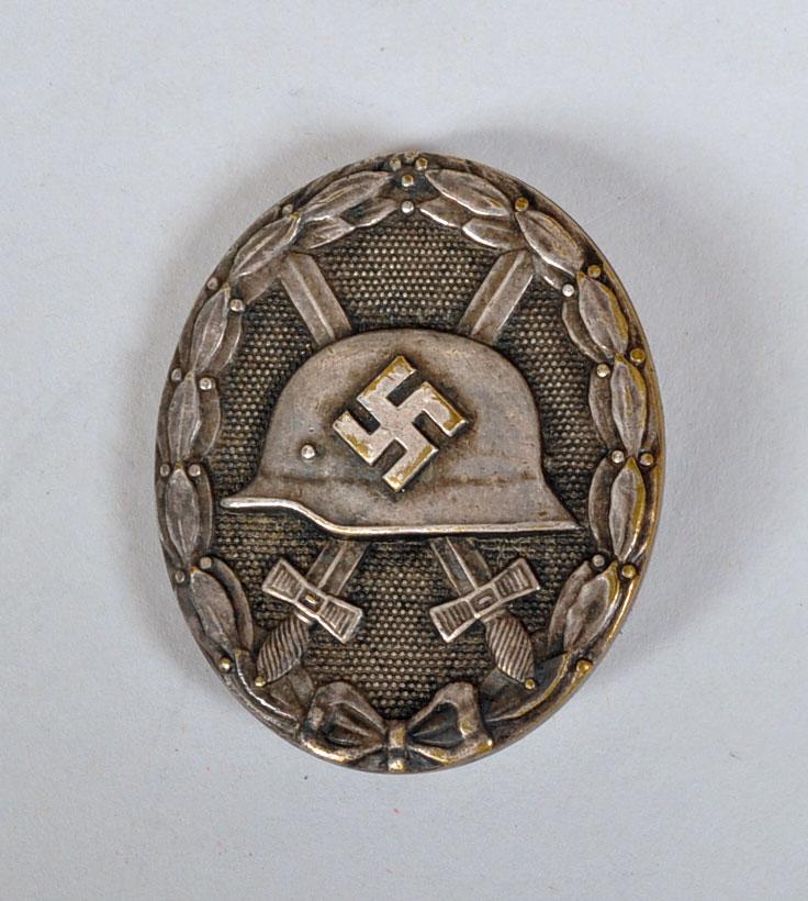 GERMAN WWII WOUND BADGE IN SILVER.