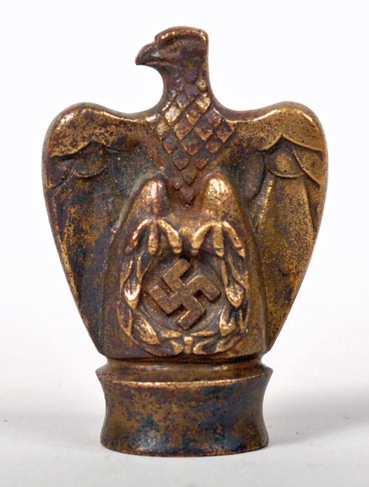 GERMAN WWII NAVAL OFFICERS DAGGER, UPPER POMMEL.