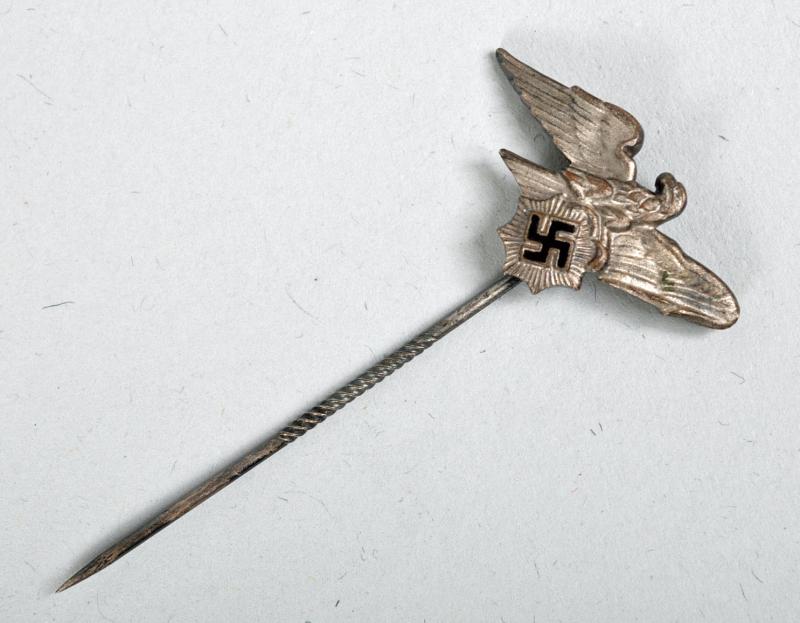 GERMAN WWII RLB MEMBERSHIP PIN.