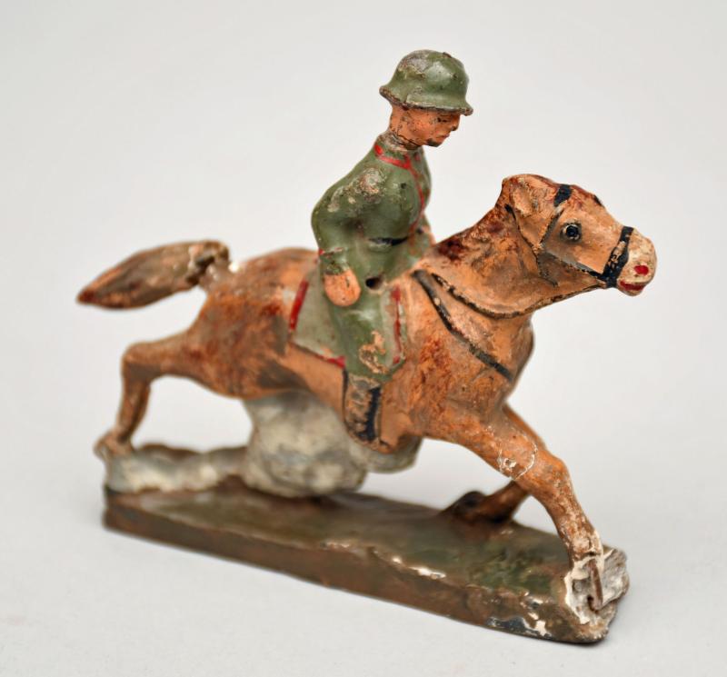 GERMAN WWII LANCER MOUNTED FIGURE.