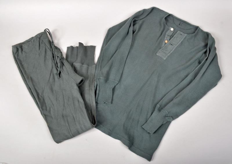 GERMAN WWII ARMY/WAFFEN SS WINTER UNDERWEAR SET.