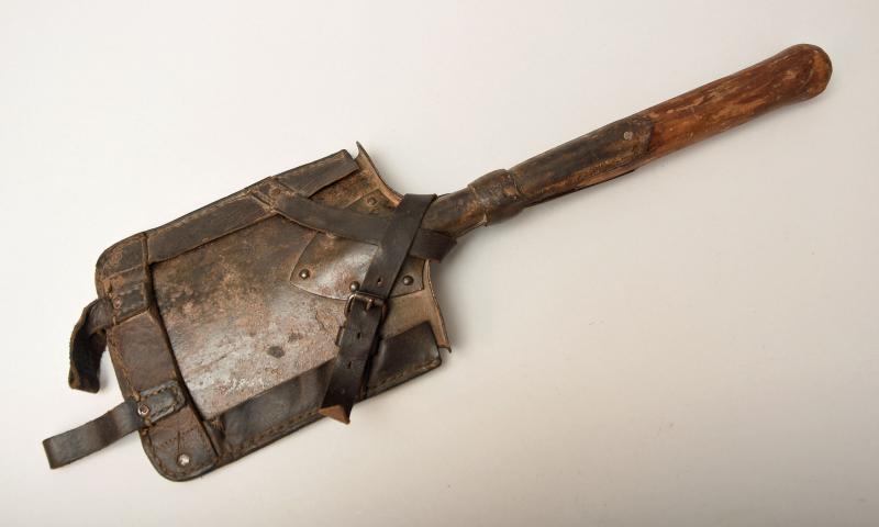 RUSSIAN WWI LINNEMANN SHOVEL.
