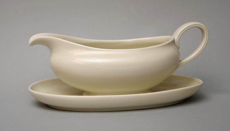 GERMAN WWII ALLACH GRAVY BOAT.