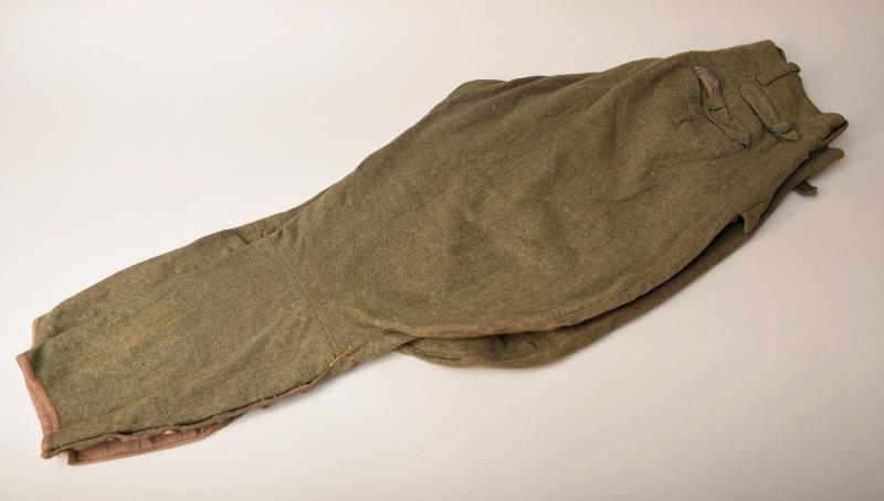 GERMAN WWII ENLISTED RANKS BREECHES.