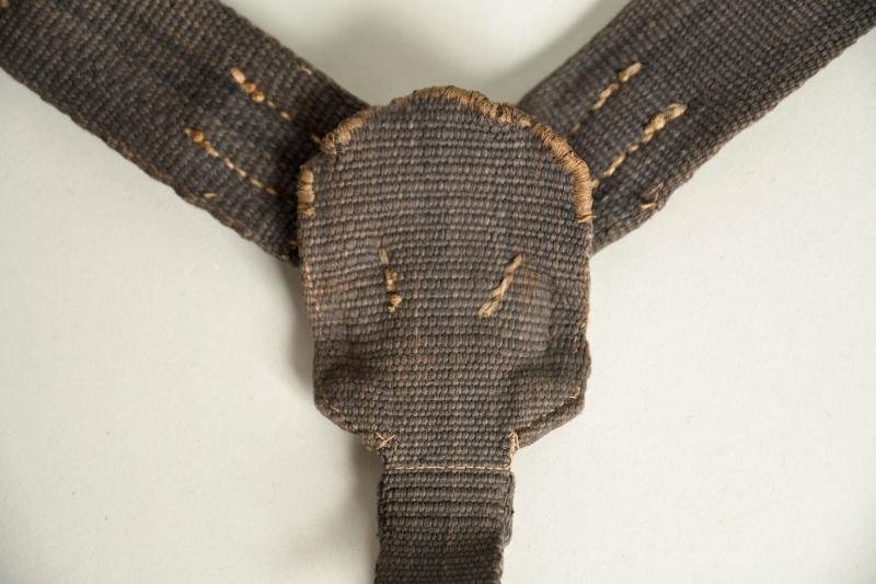 GERMAN WWII LUFTWAFFE BLUE WEBBING Y STRAPS.