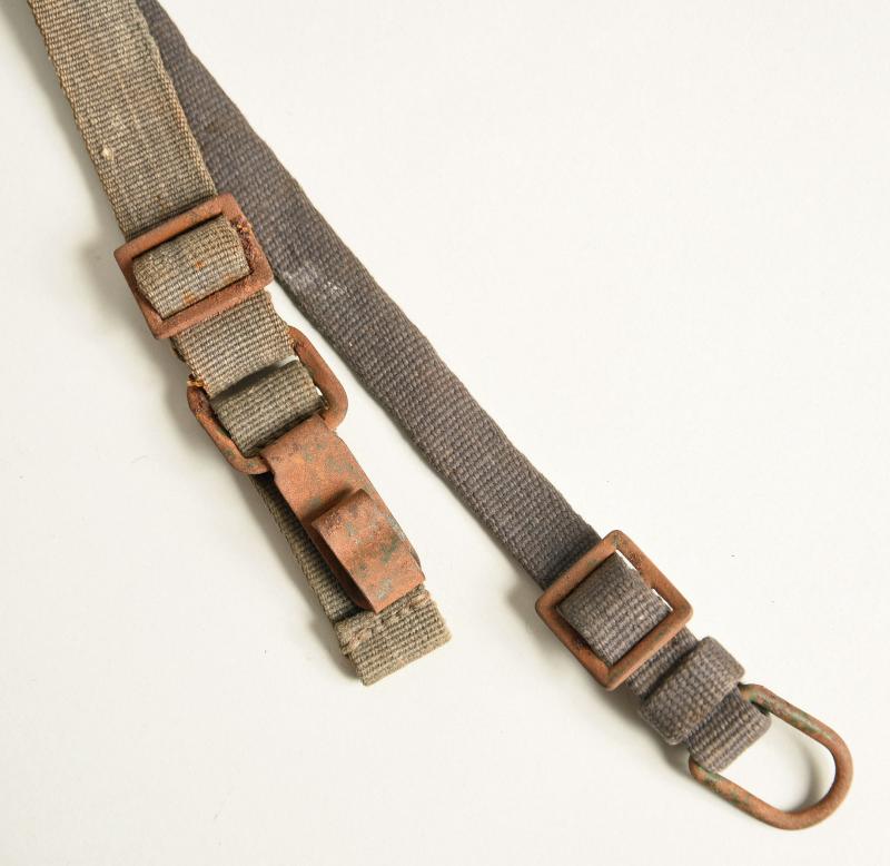 GERMAN WWII LUFTWAFFE BLUE WEBBING Y STRAPS.