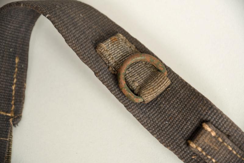 GERMAN WWII LUFTWAFFE BLUE WEBBING Y STRAPS.