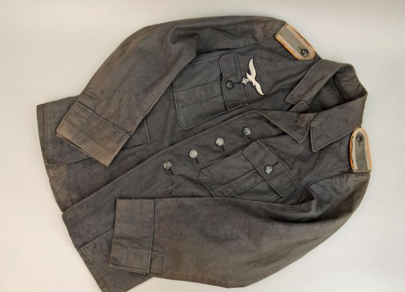 GERMAN WWII LUFTWAFFE TROPICAL TUNIC.
