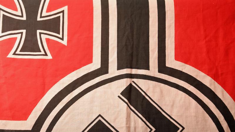 GERMAN WWII KRIEGSMARINE BATTLE FLAG.