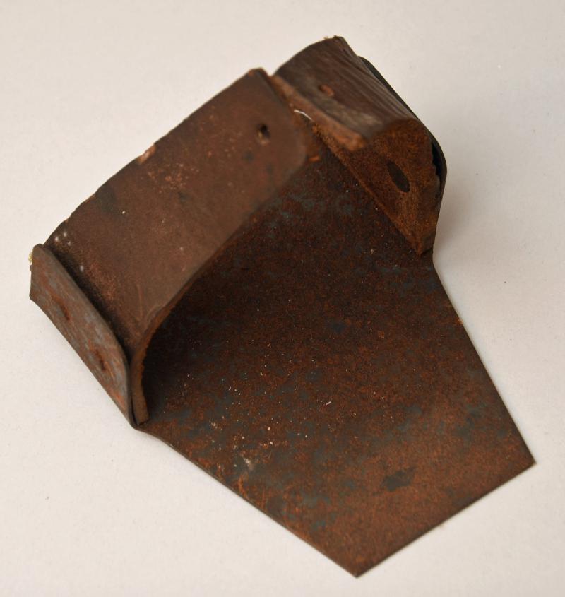 BRITISH WWI TRENCH DIGGING SHOE.