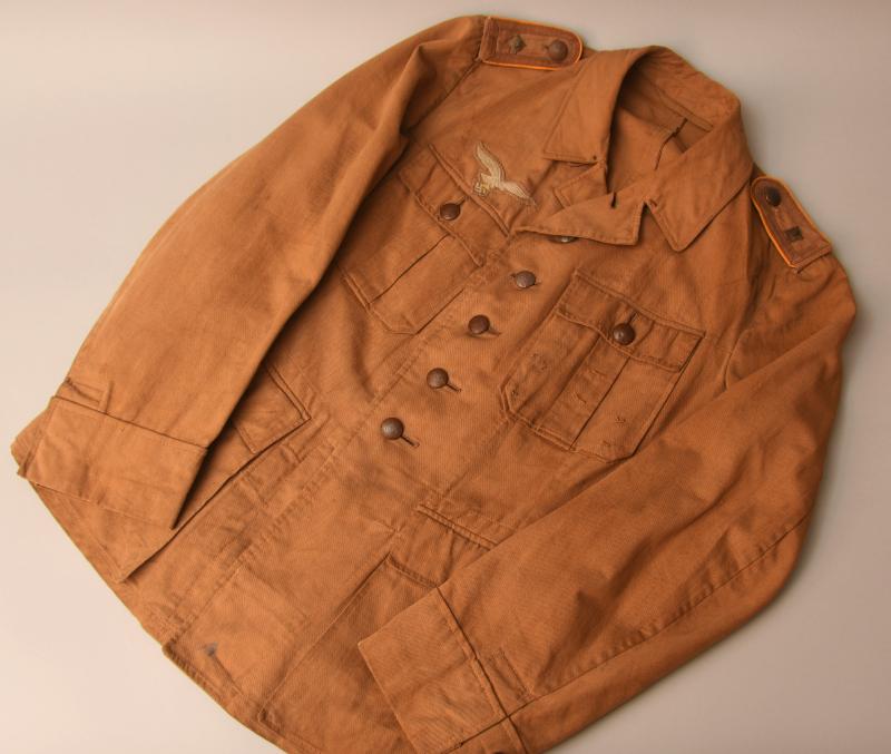 GERMAN WWII LUFTWAFFE TROPICAL TUNIC.