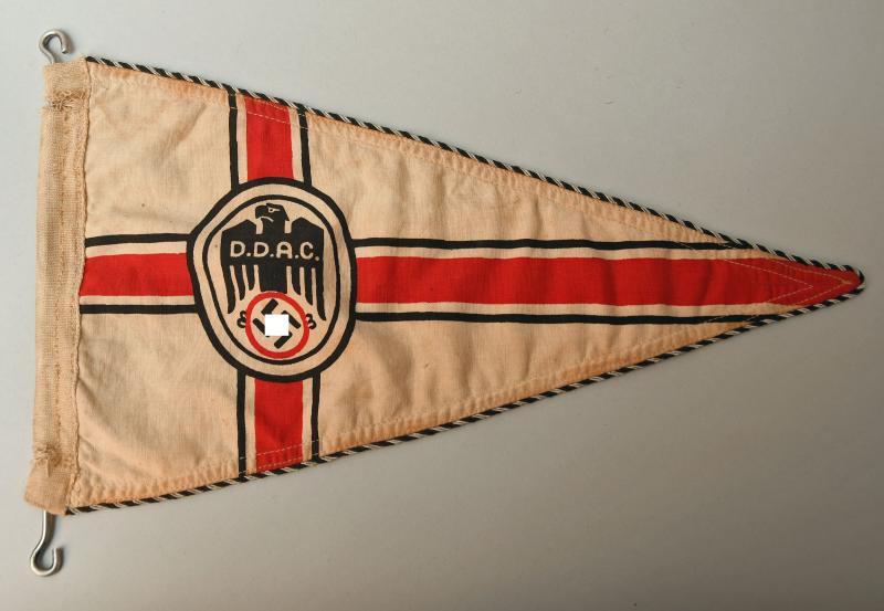 GERMAN WWII DDAC CAR PENNANT.