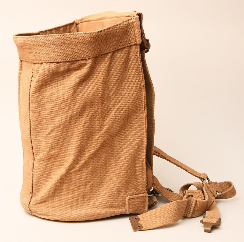 BRITISH WWII SOUP CONTAINER WITH RARE WEBBING CARRIER .