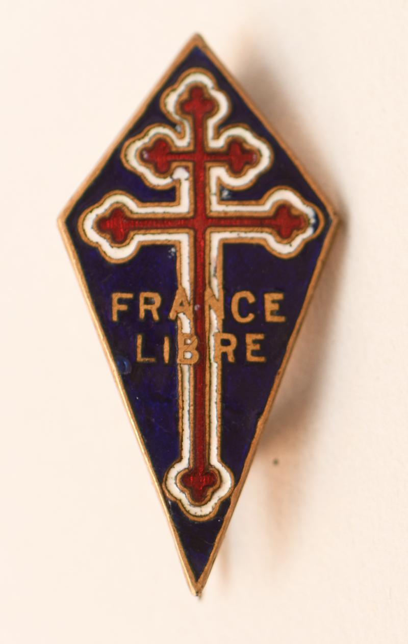 FREE FRANCE WWII BADGE.