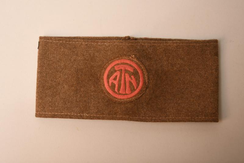BRITISH WWI 18TH DIVISION ARMBAND.