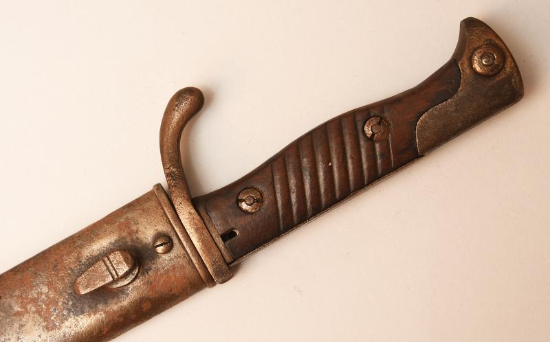 GERMAN WWI MAUSER 98/05 SAW BACK BAYONET.