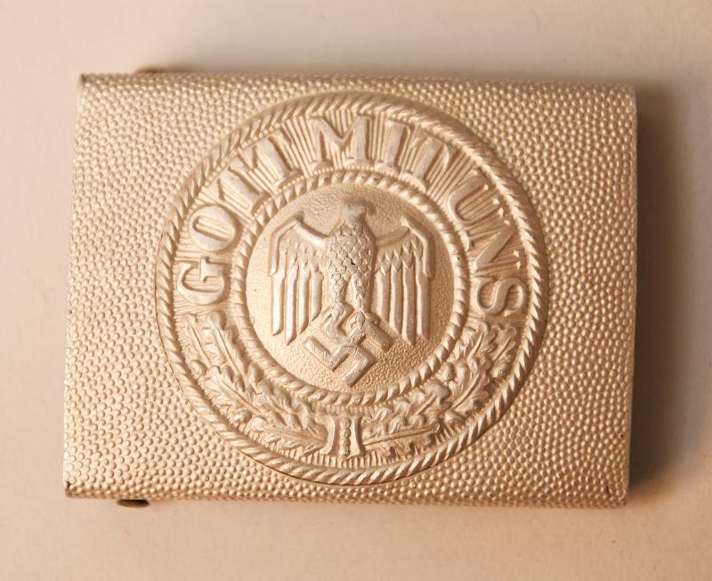 GERMAN WWII ARMY PARADE STYLE BELT BUCKLE.