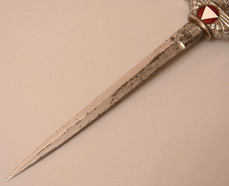 AUSTRIAN WWII 1935 AIR FORCE OFFICERS DAGGER.