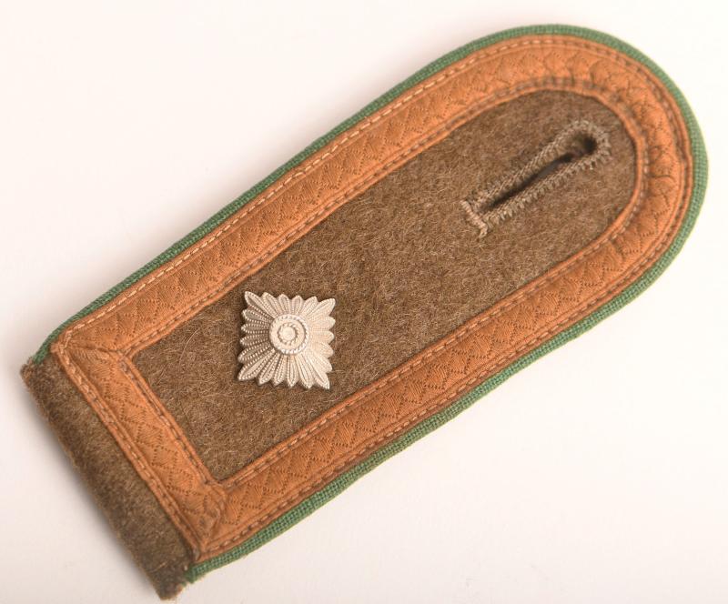 GERMAN WWII AFRIKAKORPS MOUNTAIN TROOPERS SHOULDER BOARD.