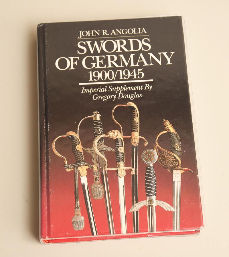 GERMAN WWII SWORDS OF GERMANY 1900 TO 1945.