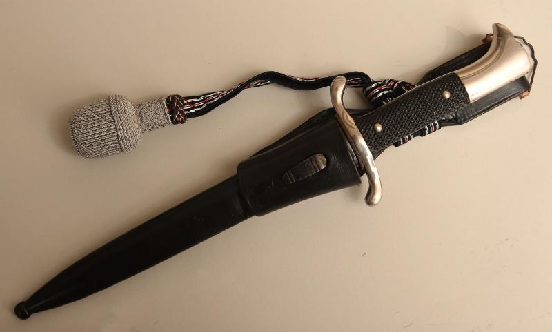 GERMAN WWII SHORT PATTERN FIRE MAN’S DRESS BAYONET BY EICKHORN.