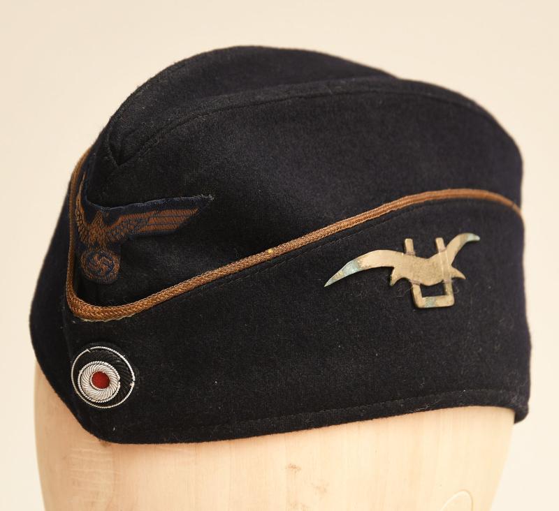 GERMAN WWII KRIEGSMARINE LARGE SIZE OFFICERS OVERSEAS CAP.