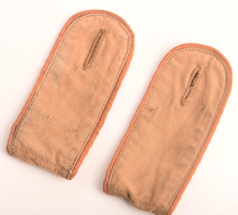 GERMAN WWII LUFTWAFFE TROPICAL SIGNALS SHOULDER BOARDS.