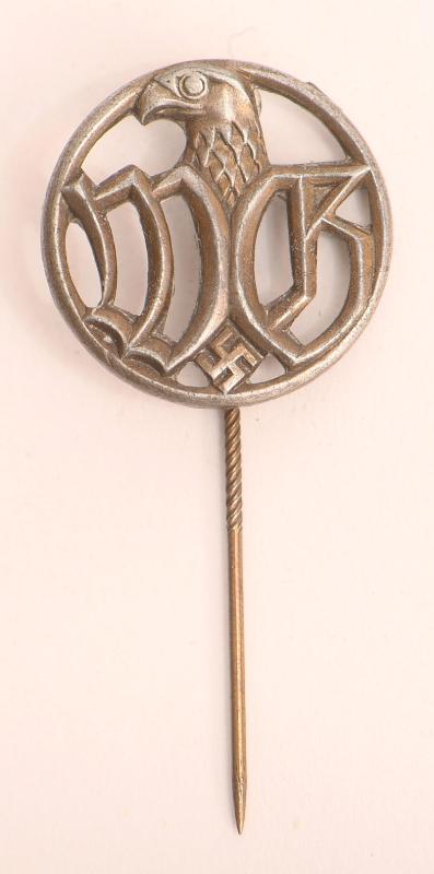 GERMAN WWII WEHRMACHT EMPLOYEES BADGE.