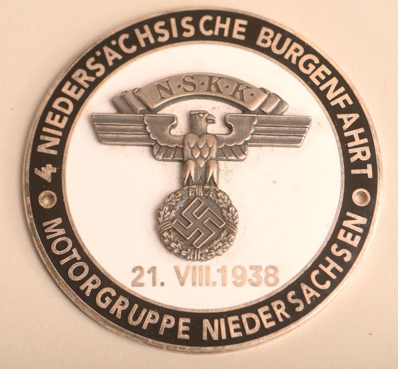 GERMAN WWII NSKK MOTOR  GROUP NIEDERSACHSEN CIRCULAR PLAQUE.