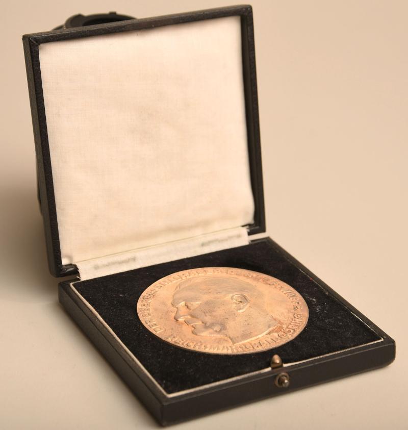 GERMAN WWII HERMANN GOERING LUFTWAFFE ACHIEVEMENT PLAQUETTE.