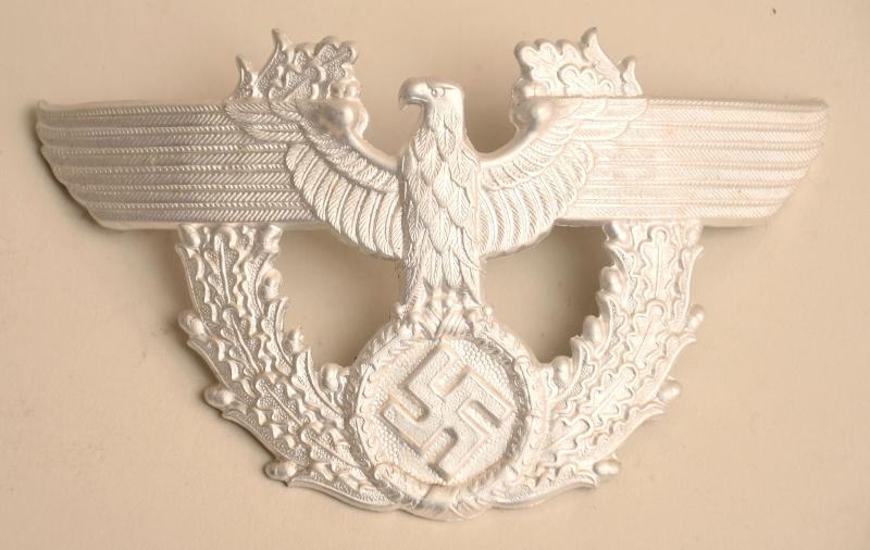 GERMAN WWII POLICE SHAKO EAGLE.