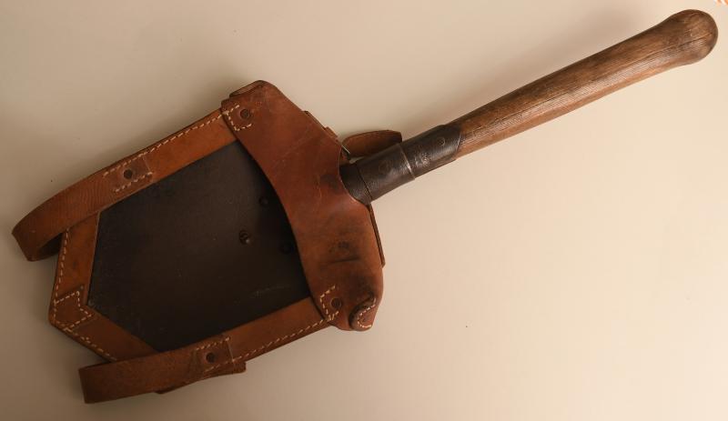 AUSTRIAN WWI SOLDIER’S ENTRENCHING TOOL.