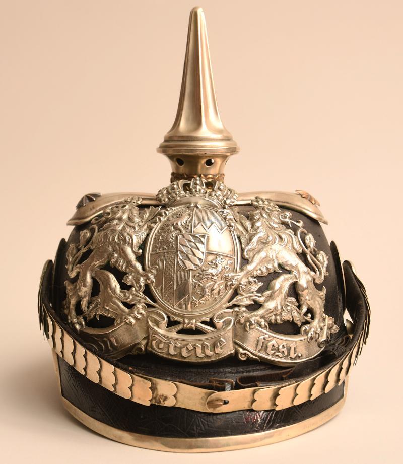 GERMAN WWI BAVARIAN LIEB REGIMENT OFFICERS PICKELHAUBE.