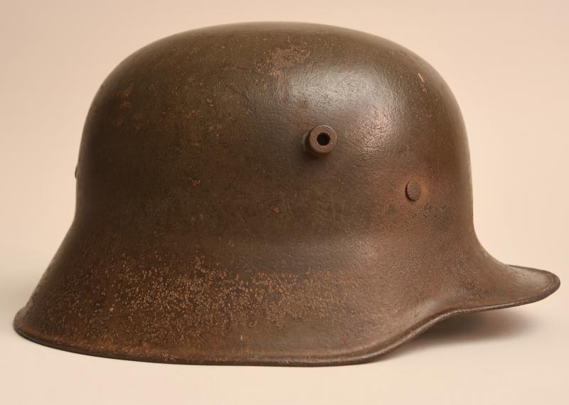 GERMAN WWI M18 TRENCH HELMET.