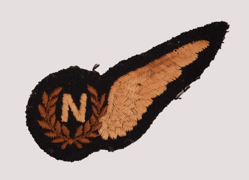 BRITISH WWII RAF NAVIGATOR BREAST BREVET.