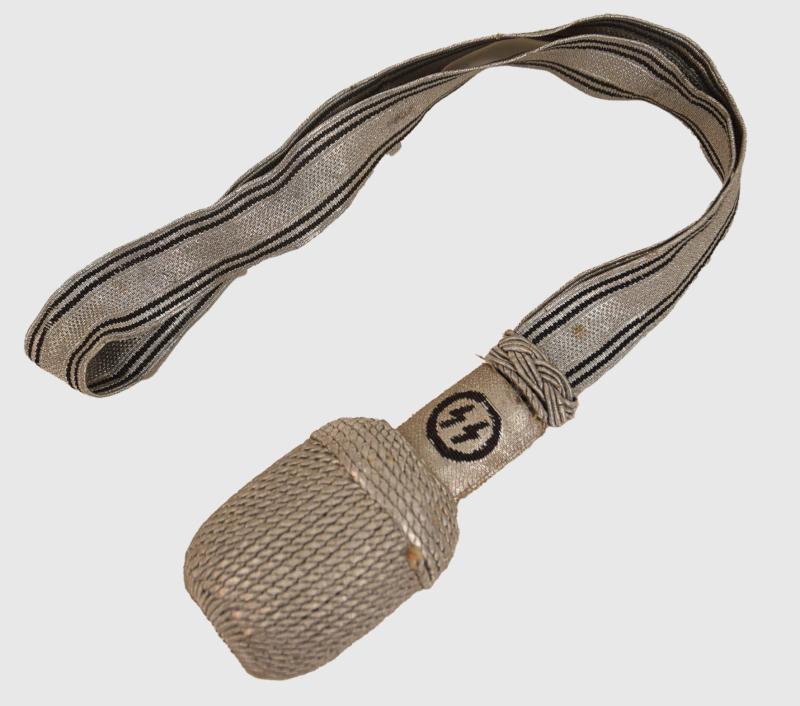 GERMAN WWII SS OFFICERS SWORD KNOT.
