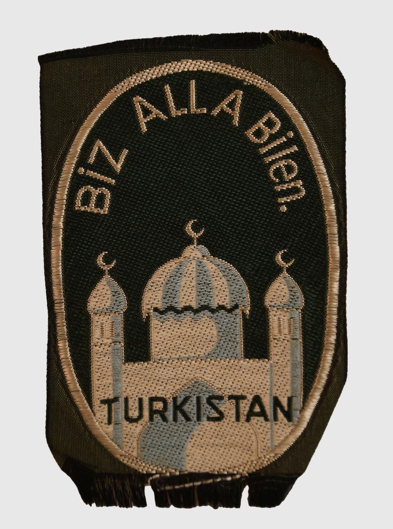 GERMAN WWII TURKISTAN VOLUNTEER ARMFIELD IN BEVO.