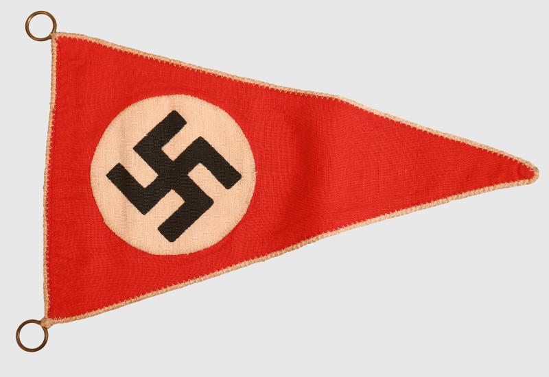 GERMAN WWII SWASTIKA CAR PENNANT.