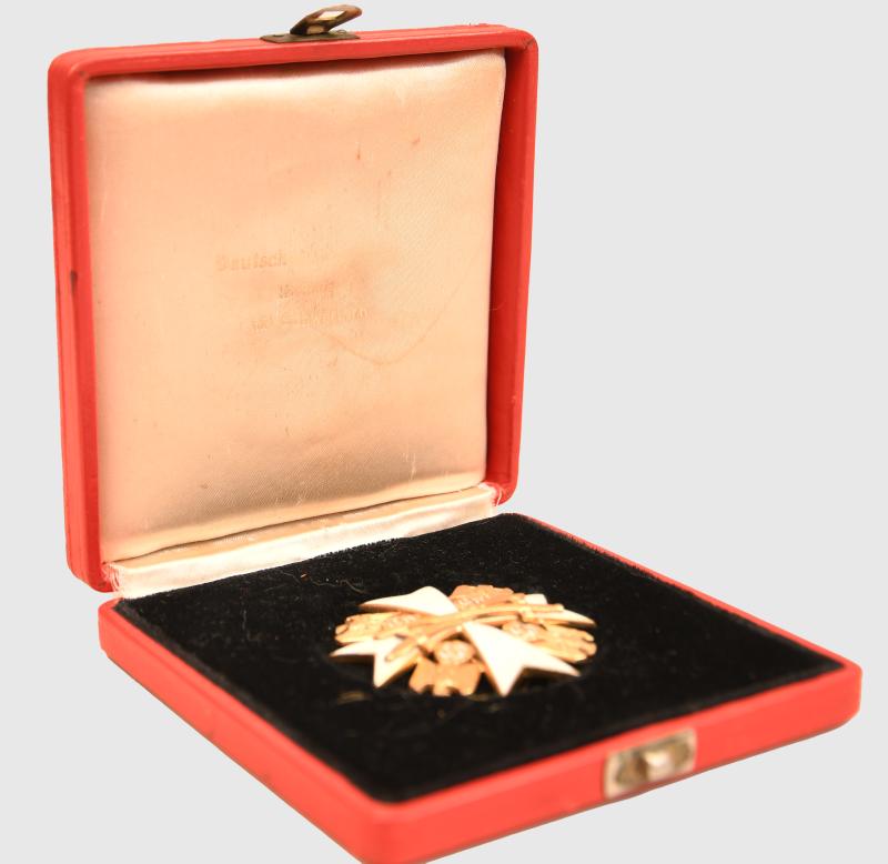 GERMAN WWII EAGLE ORDER 1937 TO 39 2ND CLASS AWARD, CASED.