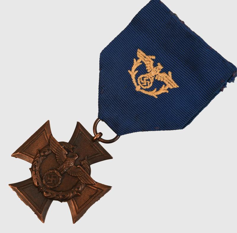 GERMAN WWII CUSTOMS SERVICE CROSS.