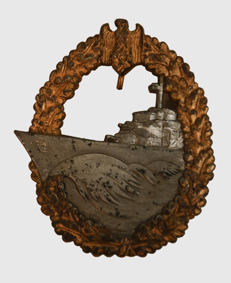 GERMAN WWII KRIEGSMARINE DESTROYER BADGE.