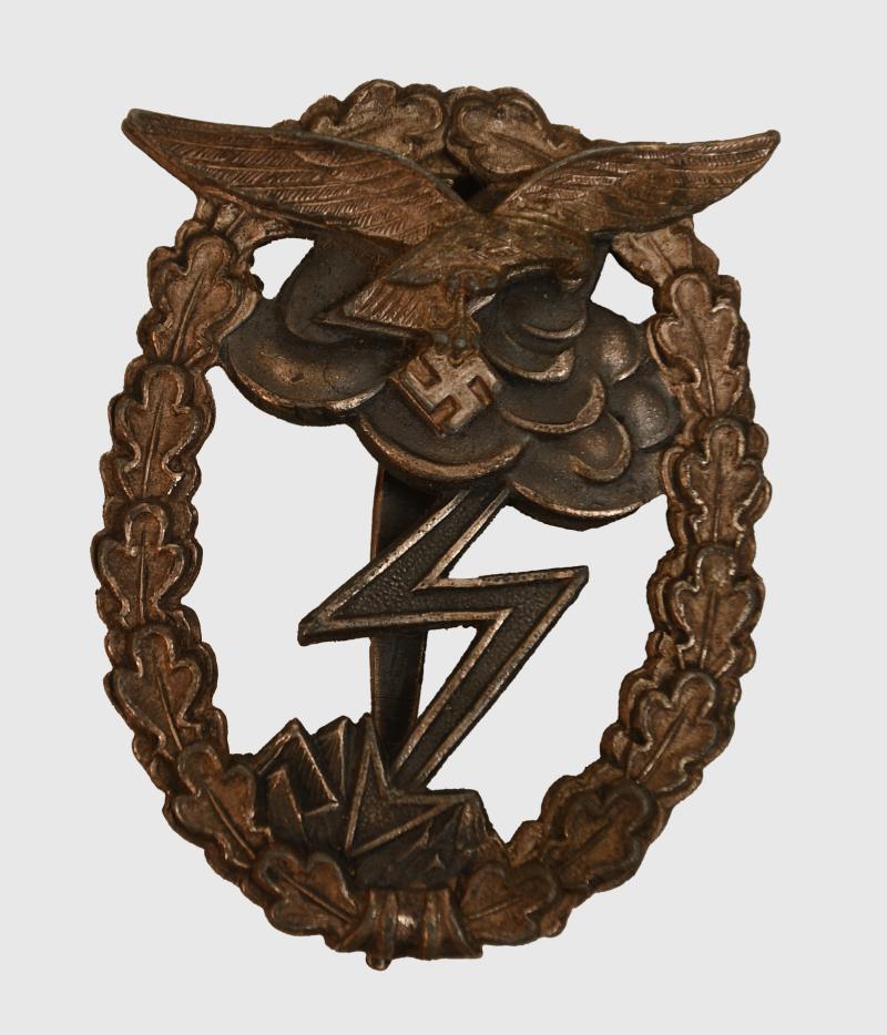 GERMAN WWII  LUFTWAFFE GROUND COMBAT BADGE.