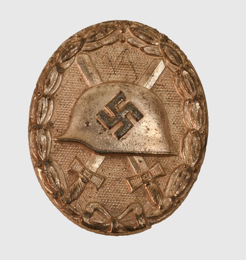 GERMAN WWII  SILVER WOUND BADGE SCARCE MAKER.