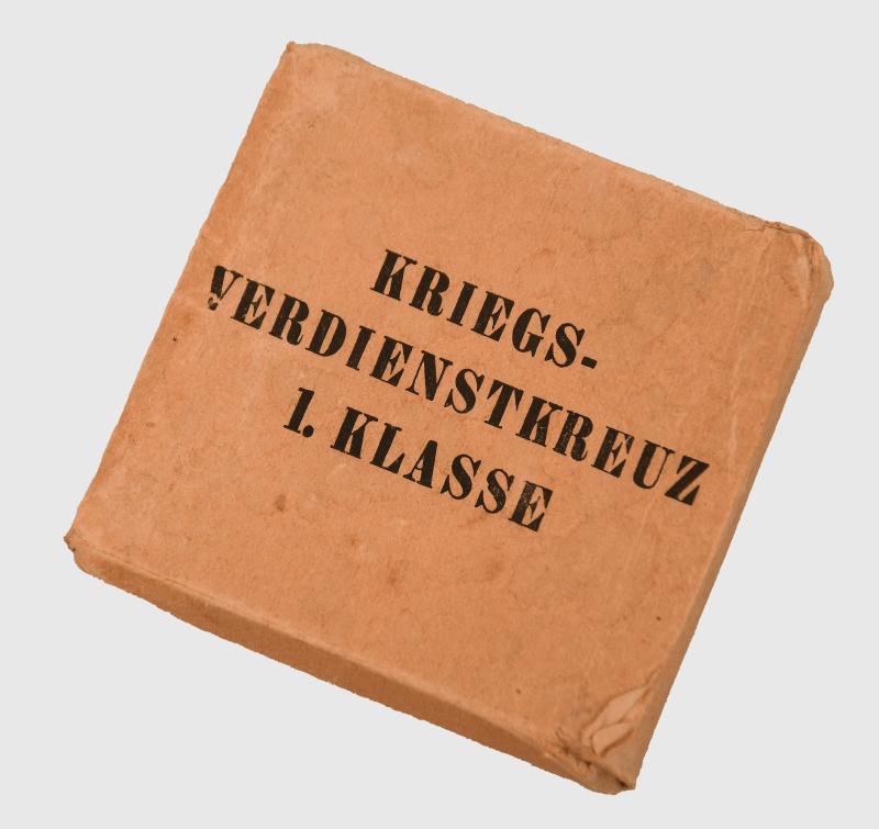 GERMAN WWII WAR SERVICE CROSS 1ST CLASS WITHOUT SWORDS. MINT UNISSUED CONDITION.