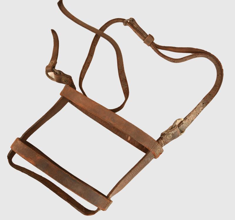 BRITISH WWI CAVALRY PATTERN WATER BOTTLE HARNESS.