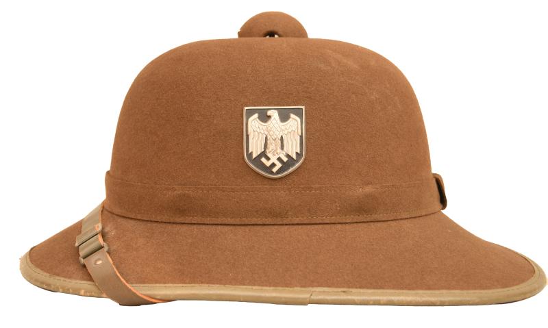 GERMAN WWII AFRIKAKORPS ARMY TROPHELM, MINT CONDITION.