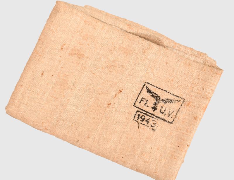 GERMAN WWII LUFTWAFFE HAND TOWEL.