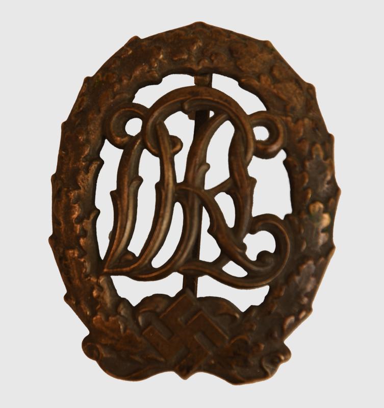 GERMAN WWII DRL BADGE IN BRONZE.